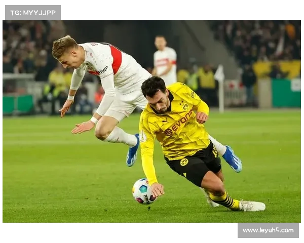 多特蒙德3-3遭斯图加特绝平，昂达夫戴帽救主